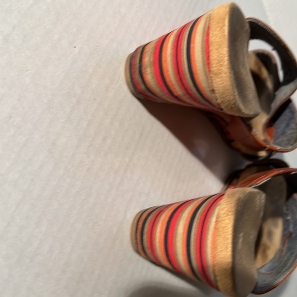 Dr. Scholls wedge sz 8 - Picture 4 of 6